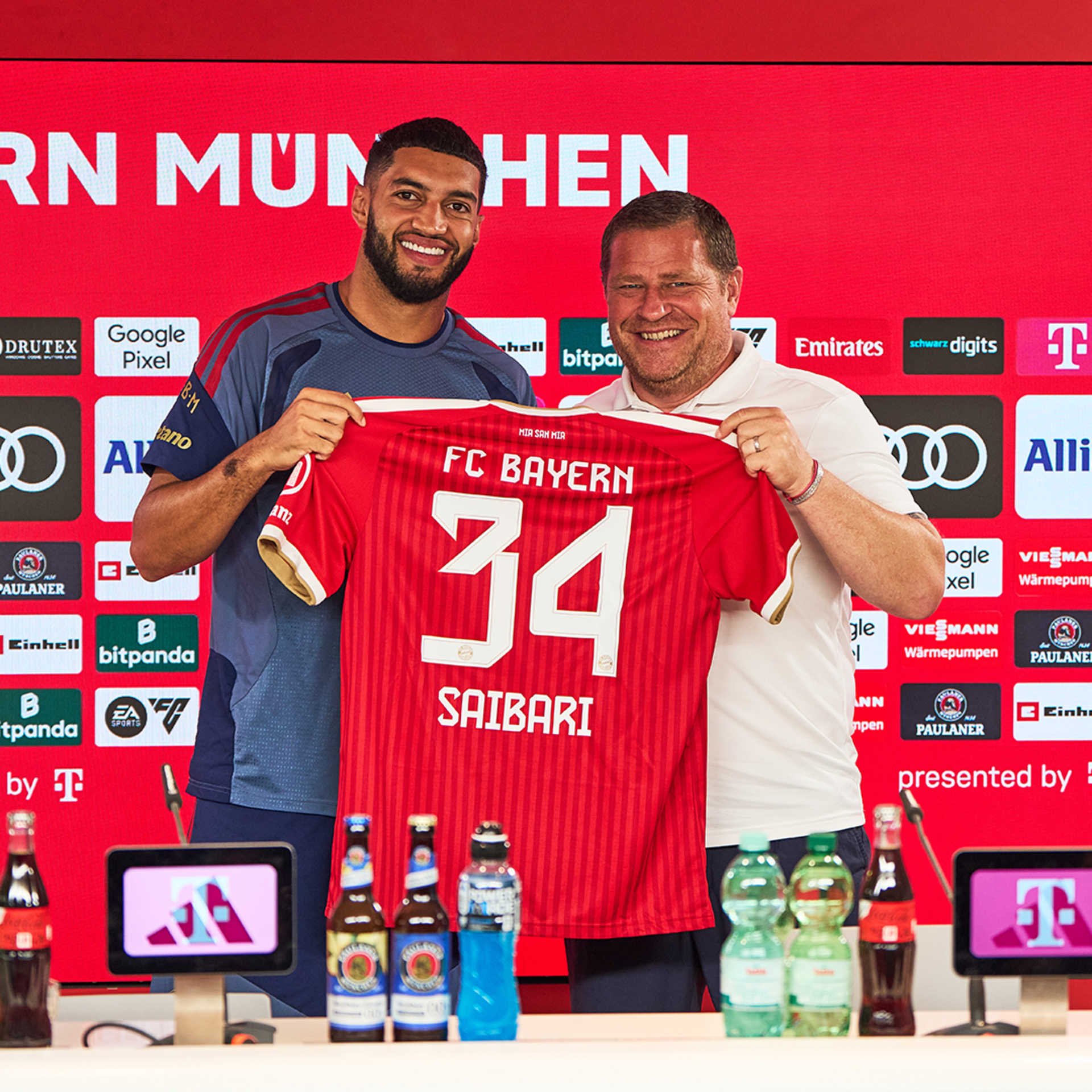 El Bayern de Múnich presenta a Ismael Saibari con el dorsal 34