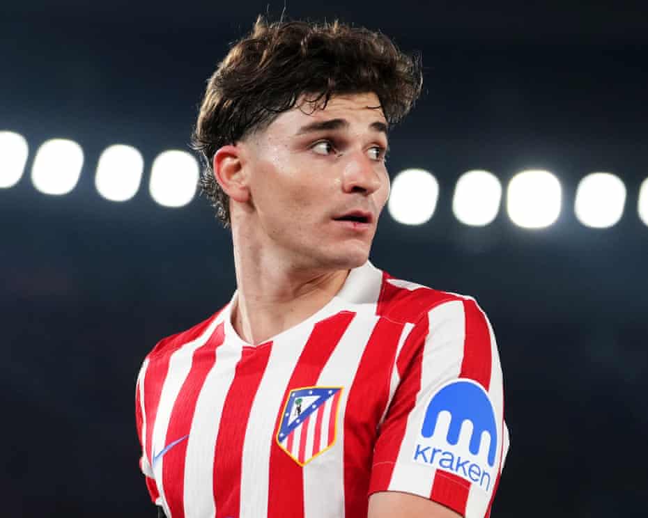 Julián Álvarez insiste: quiere jugar en el Barcelona pese al bloqueo del Atlético