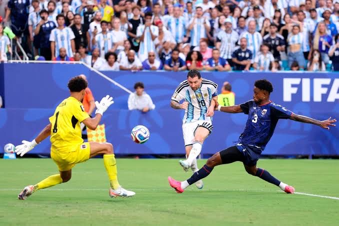 Messi bate el récord histórico de goles en Mundiales, Salah clasifica a Egipto a lo Panenka y Colombia pasa.