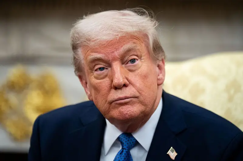 Trump afirma que declarará el estrecho de Ormuz como "territorio de EE. UU."