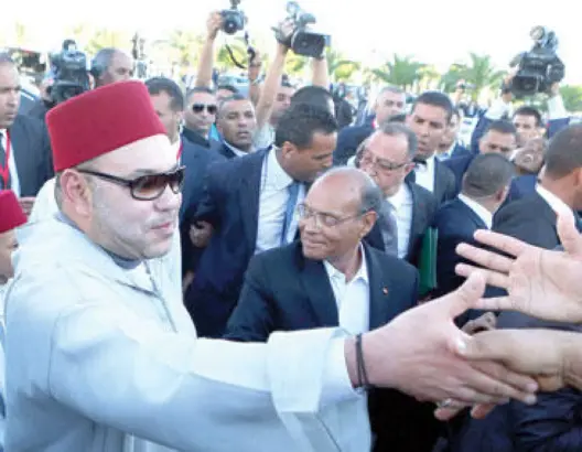 El expresidente Marzouki relata el histórico paseo del rey Mohammed VI sin escolta en Túnez