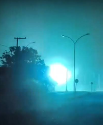 Fuerte temporal provoca daños y cortes de luz en Paranavaí, Brasil.
