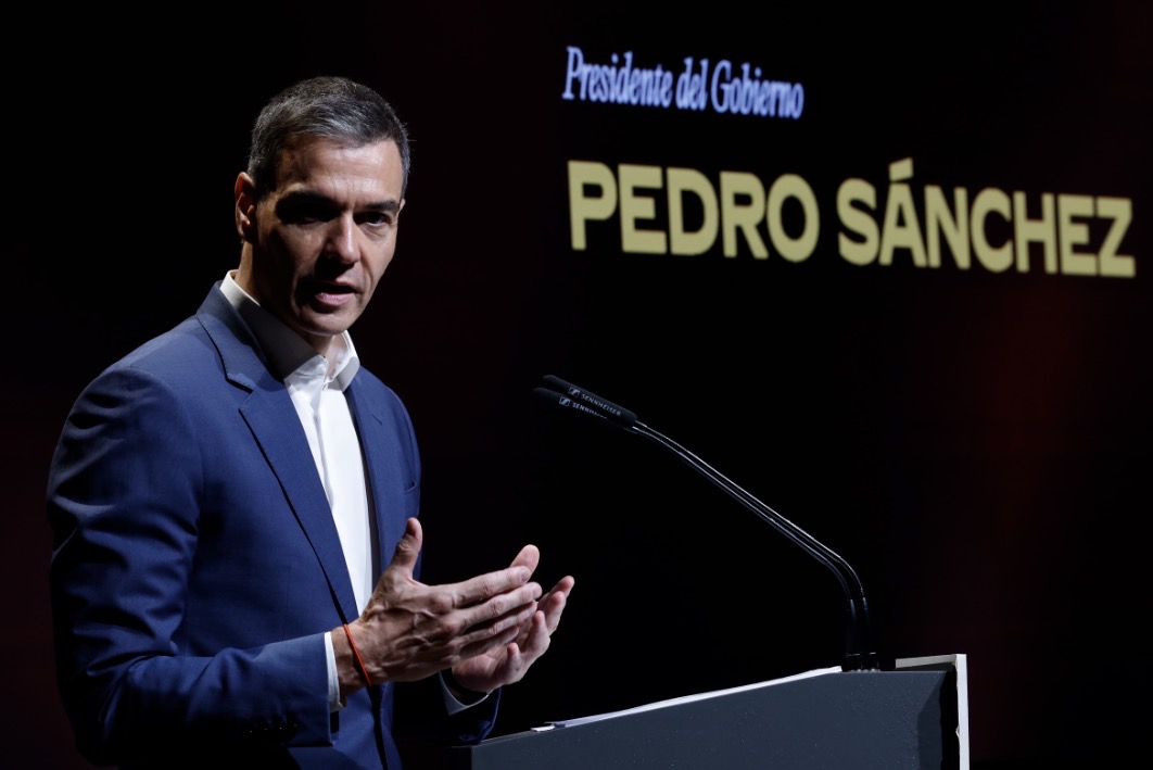 España cierra la regularización extraordinaria tras recibir más de un millón de solicitudes.