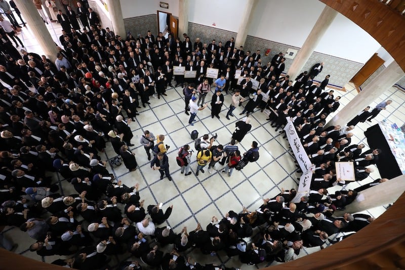 Los abogados marroquíes afrontan una decisión clave: mantener la huelga o volver a los tribunales.