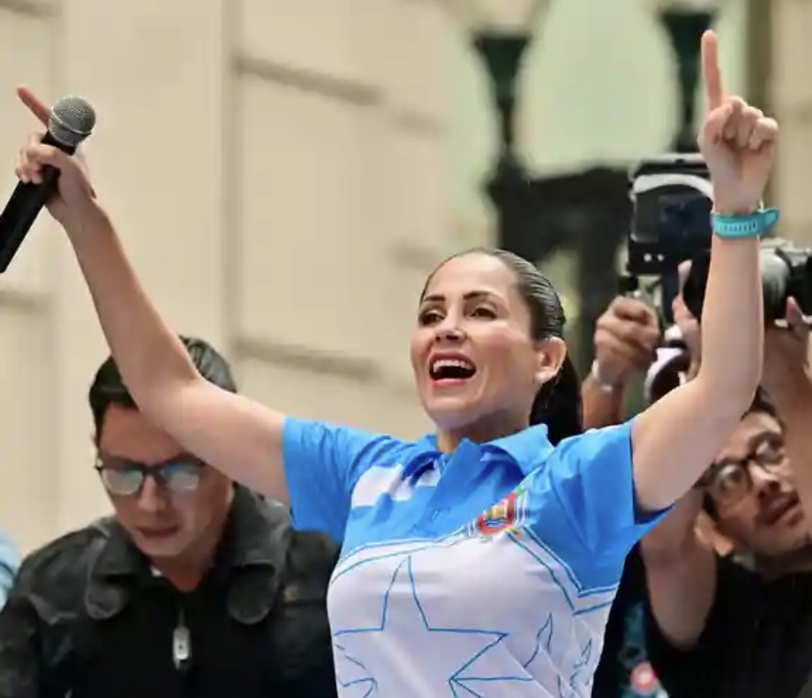 Ecuador ordena prisión preventiva para Luisa González por presunto lavado de activos.