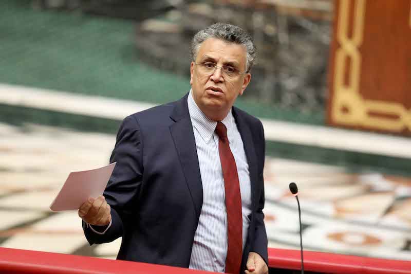 Ouahbi advierte al Primer Ministro sobre la resistencia a la firma electrónica en la administración