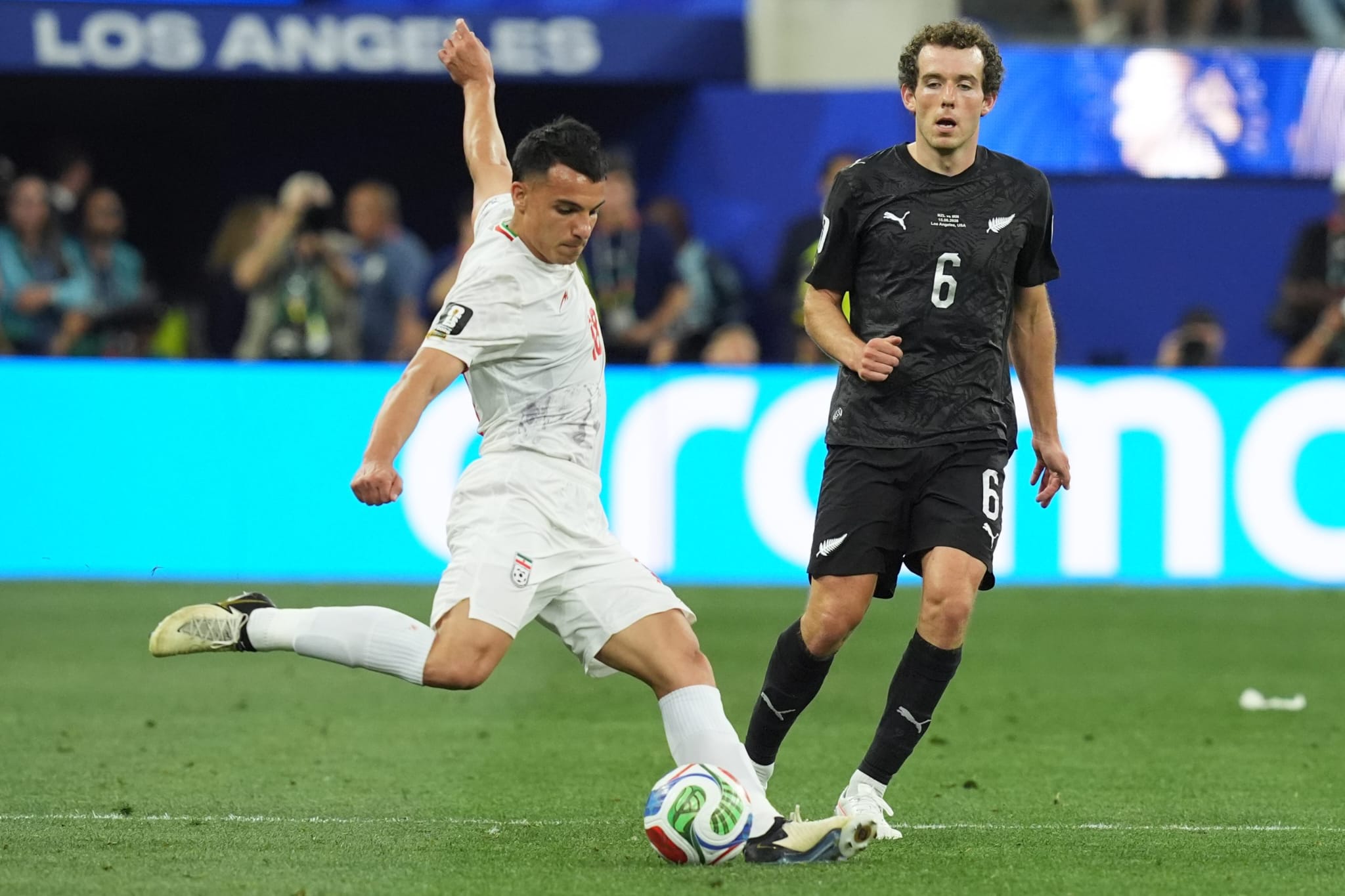 El Grupo G no tiene dueño: Irán y Nueva Zelanda se neutralizan en un duelo de cuatro goles.