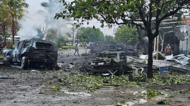 Ataque con coche bomba en Michoacán deja dos muertos y varios heridos