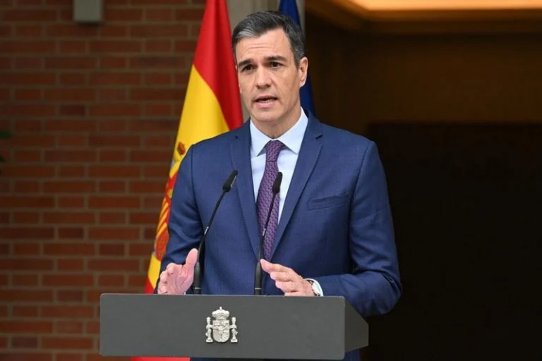 El Gobierno español aprueba nuevas medidas de protección social antes de las elecciones